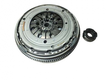 DEBRİYAJ SETİ OYNAR VOLANLI TRANSPORTER T4 2.4D-2.5TDİ 90-03 AJA-AJT-AAB Marka : LUK