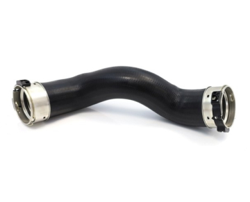 TURBOSARJ HORTUMU SAG MERCEDES W204 S204 C204 W212 S212 C207 A207 Marka : YTT